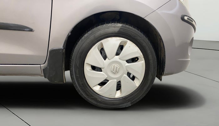 2014 Maruti Celerio VXI CNG, CNG, Manual, 1,33,422 km, Right Front Wheel