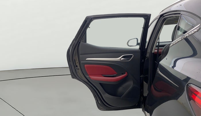 2022 MG ASTOR SAVVY 1.3 TURBO AT S RED, Petrol, Automatic, 36,303 km, LHS Rear Door
