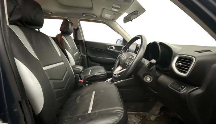 2022 Hyundai VENUE SX 1.5 CRDI, Diesel, Manual, 93,873 km, Right Side Front Door Cabin