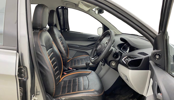 2022 Tata Tiago XZ PETROL, Petrol, Manual, 21,156 km, Right Side Front Door Cabin