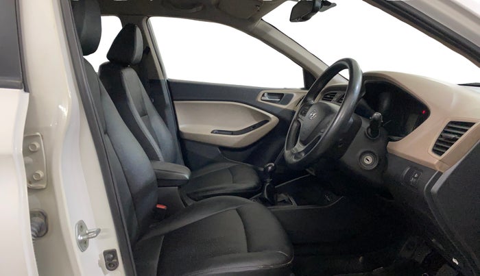 2015 Hyundai Elite i20 SPORTZ 1.2, Petrol, Manual, 61,195 km, Right Side Front Door Cabin