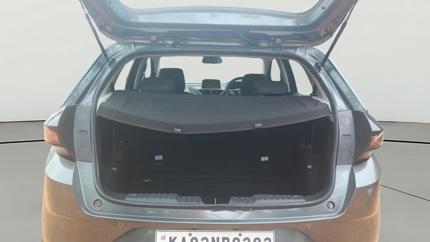 2023 Tata ALTROZ XZ Plus Sunroof i-Turbo , Petrol, Manual, 45,516 km, Boot Open Zoomed View