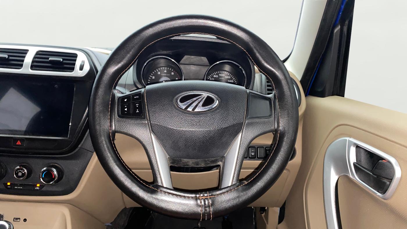 2016 Mahindra TUV300 T8 AMT, Diesel, Automatic, 1,03,527 km, Steering Wheel Close Up