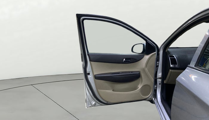 2013 Hyundai i20 SPORTZ 1.4 CRDI, Diesel, Manual, 89,974 km, LHS Front Door