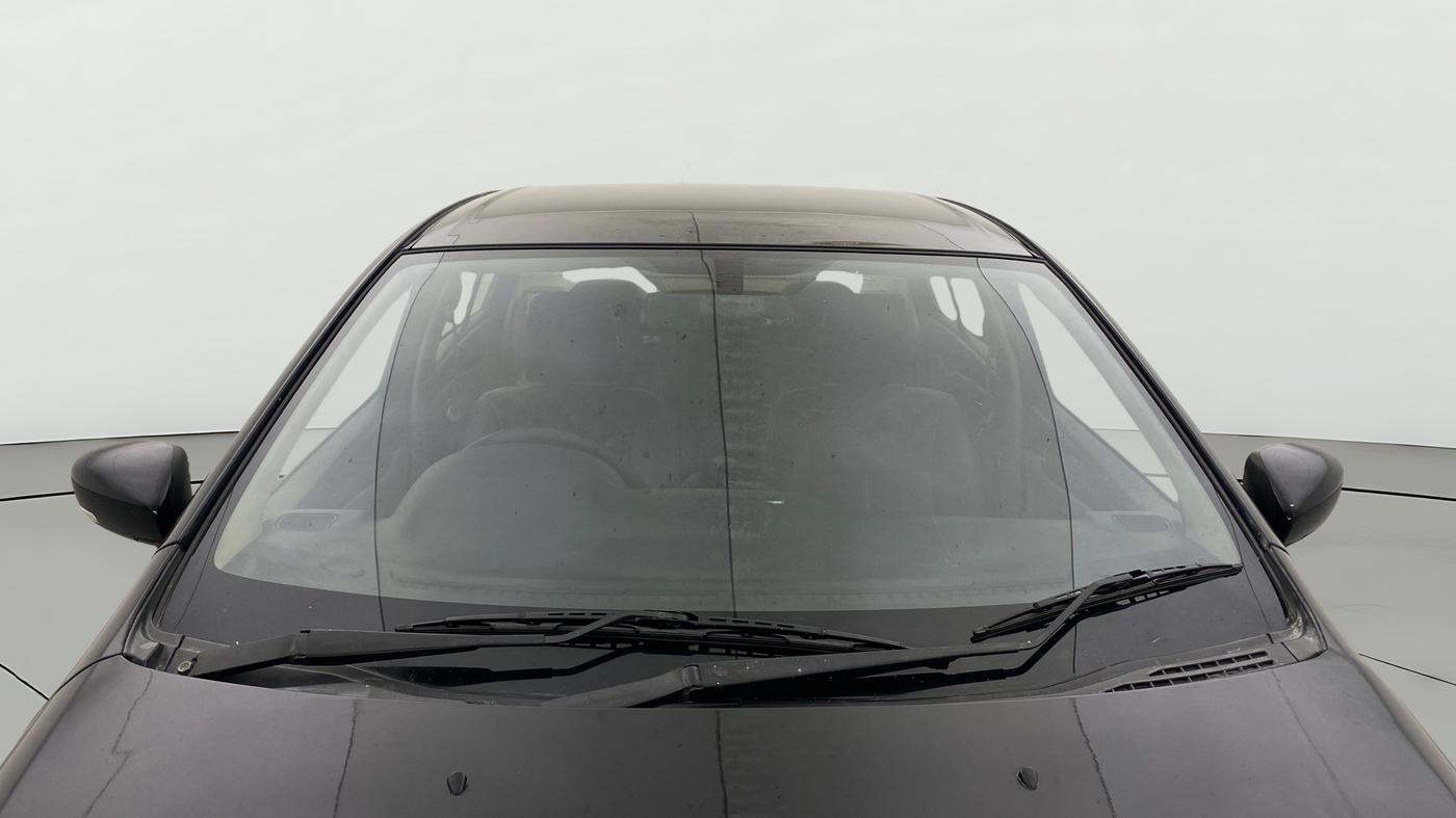 2014 Maruti Ciaz ZXI, Petrol, Manual, 1,02,537 km, Front Windshield