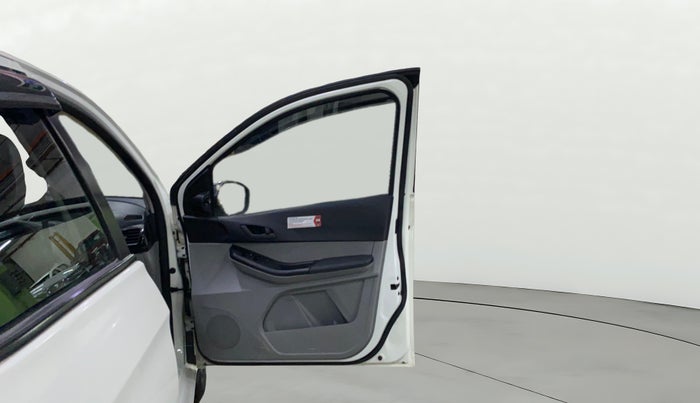 2024 Tata Tiago XTA PETROL, Petrol, Automatic, 10,806 km, RHS Front Door