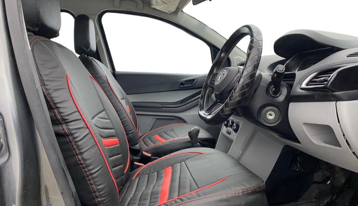 2022 Tata Tiago XT CNG, CNG, Manual, 57,807 km, Right Side Front Door Cabin