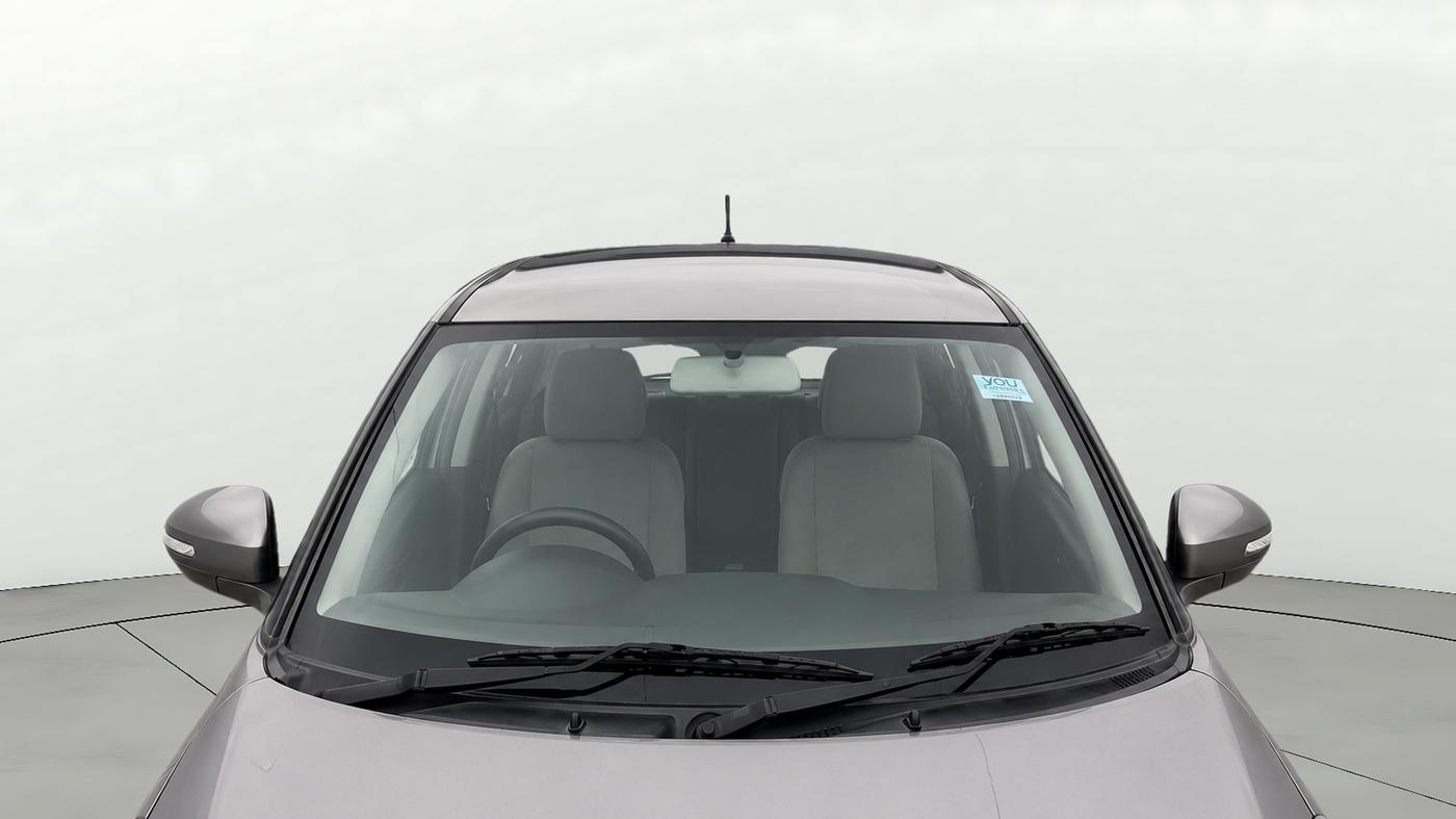 2015 Maruti Swift LXI (O), Petrol, Manual, 65,661 km, Front Windshield
