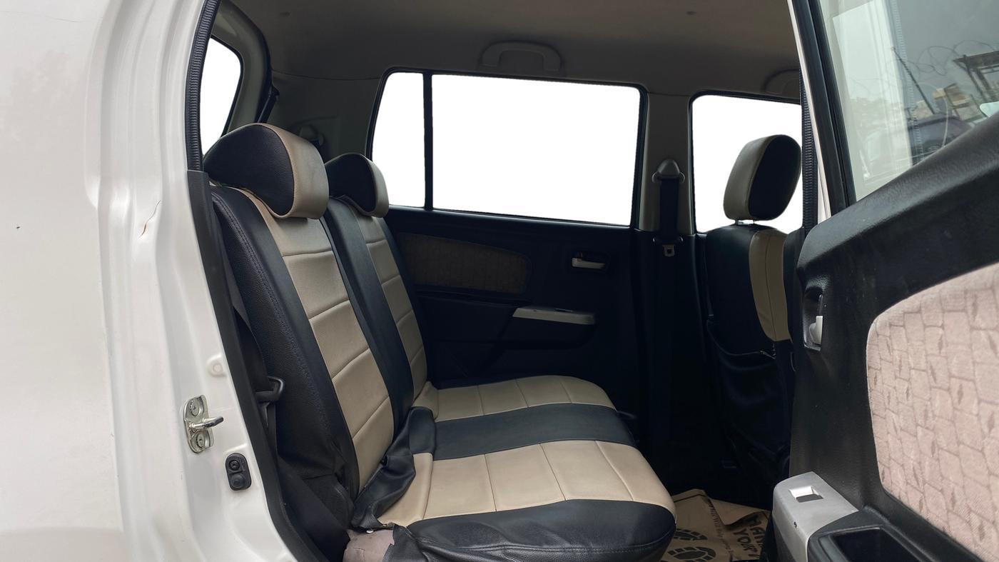 2016 Maruti Wagon R 1.0 VXI, CNG, Manual, 79,251 km, Right Side Rear Door Cabin
