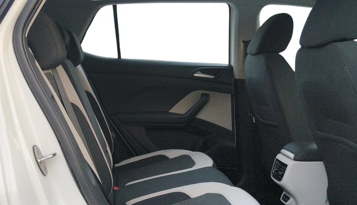 2021 Volkswagen TAIGUN GT PLUS 1.5 TSI DSG, Petrol, Automatic, 69,530 km, Right Side Rear Door Cabin