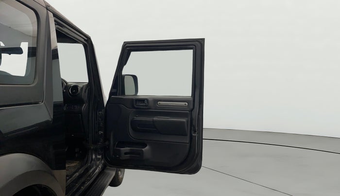 2023 Mahindra Thar LX HARD TOP 4WD MT, Diesel, Manual, 82,278 km, RHS Rear Door