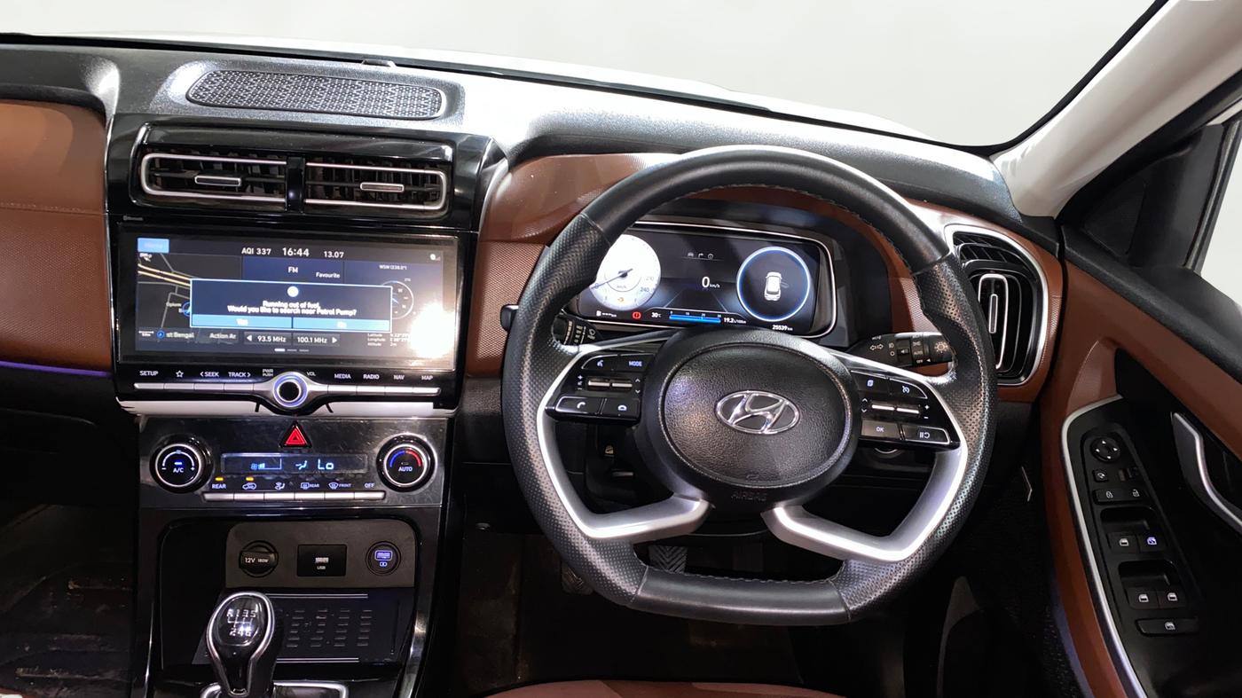 2022 Hyundai ALCAZAR PLATINUM 2.0 MT 7STR, Petrol, Manual, 25,536 km, Steering Wheel Close Up