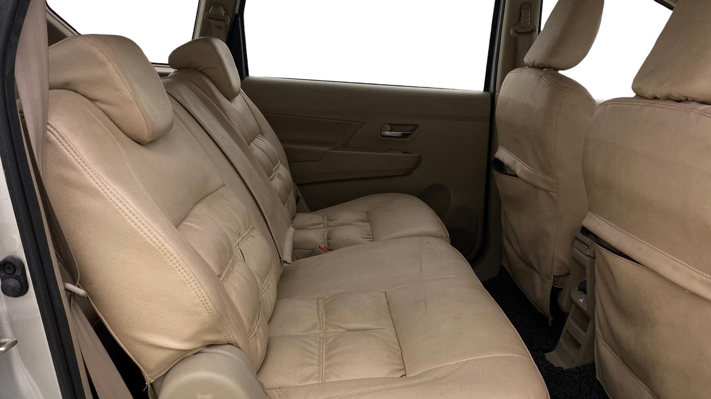 2021 Maruti Ertiga ZXI+ SHVS, Petrol, Manual, 65,924 km, Right Side Rear Door Cabin