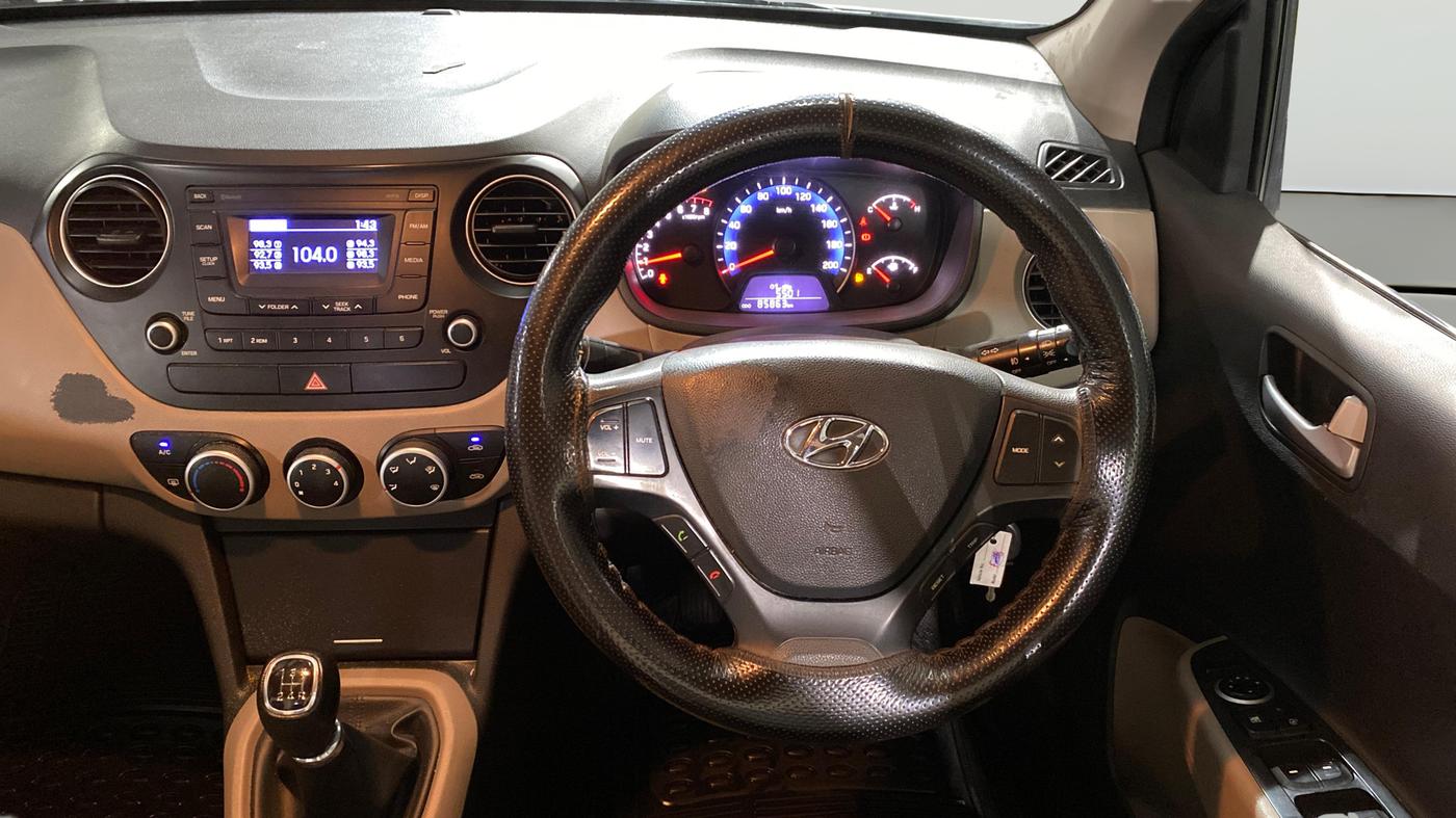 2017 Hyundai Xcent S 1.2, Petrol, Manual, 85,875 km, Steering Wheel Close Up
