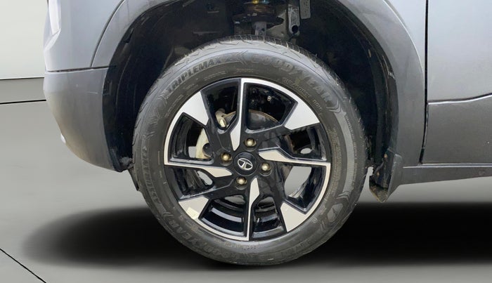 2023 Tata PUNCH ACCOMPLISHED DAZZLE SUNROOF CNG MT, CNG, Manual, 16,592 km, Left Front Wheel