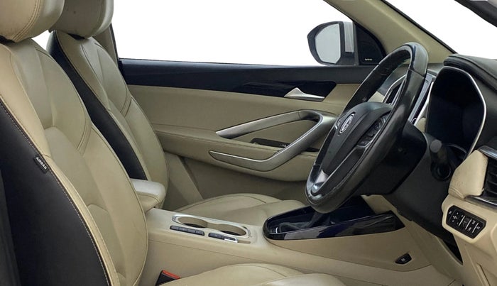 2022 MG HECTOR SHARP 1.5 PETROL CVT, Petrol, Automatic, 33,533 km, Right Side Front Door Cabin