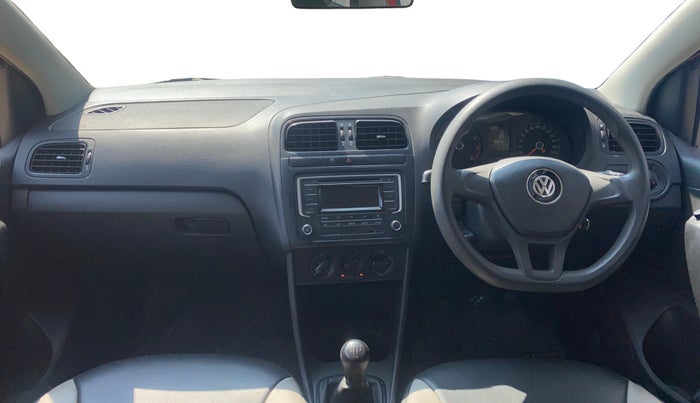 2016 Volkswagen Polo COMFORTLINE 1.2L, Petrol, Manual, 36,599 km, Dashboard