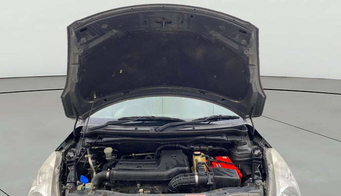 2013 Maruti Swift VDI, Diesel, Manual, 1,17,217 km, Open Bonet