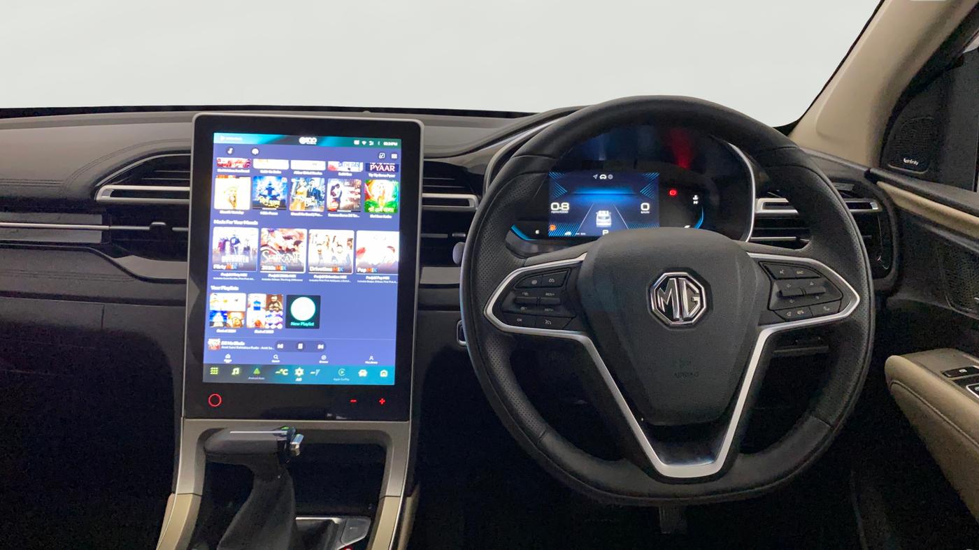 2024 MG HECTOR SHARP PRO 1.5 PETROL TURBO CVT PETROL, Petrol, Automatic, 14,132 km, Steering Wheel Close Up