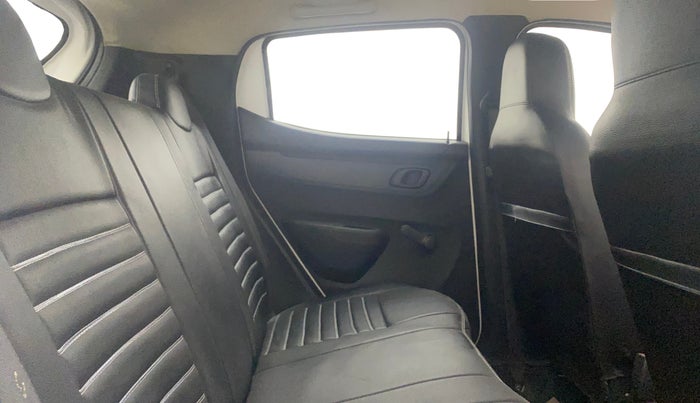 2023 Renault Kwid RXL 1.0, Petrol, Manual, 72,665 km, Right Side Rear Door Cabin