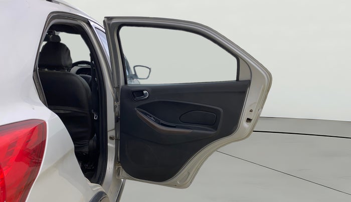 2019 Ford FREESTYLE TITANIUM 1.2 PETROL, Petrol, Manual, 76,498 km, RHS Rear Door