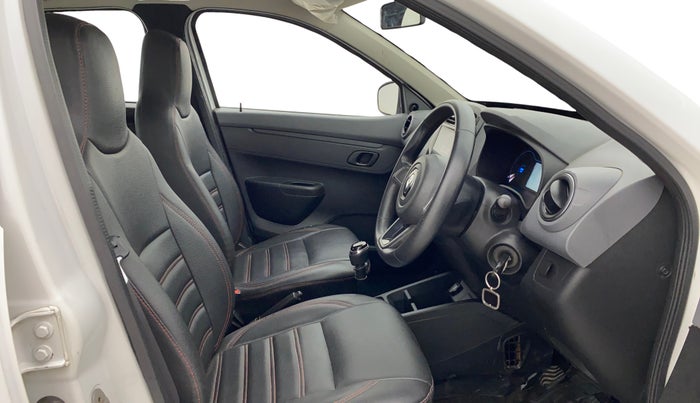 2021 Renault Kwid RXT 1.0 (O), Petrol, Manual, 16,482 km, Right Side Front Door Cabin