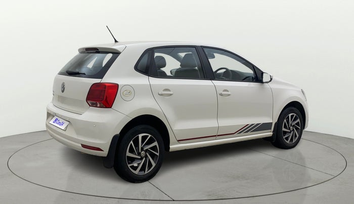 2017 Volkswagen Polo COMFORTLINE 1.2L, Petrol, Manual, 24,981 km, Right Back Diagonal