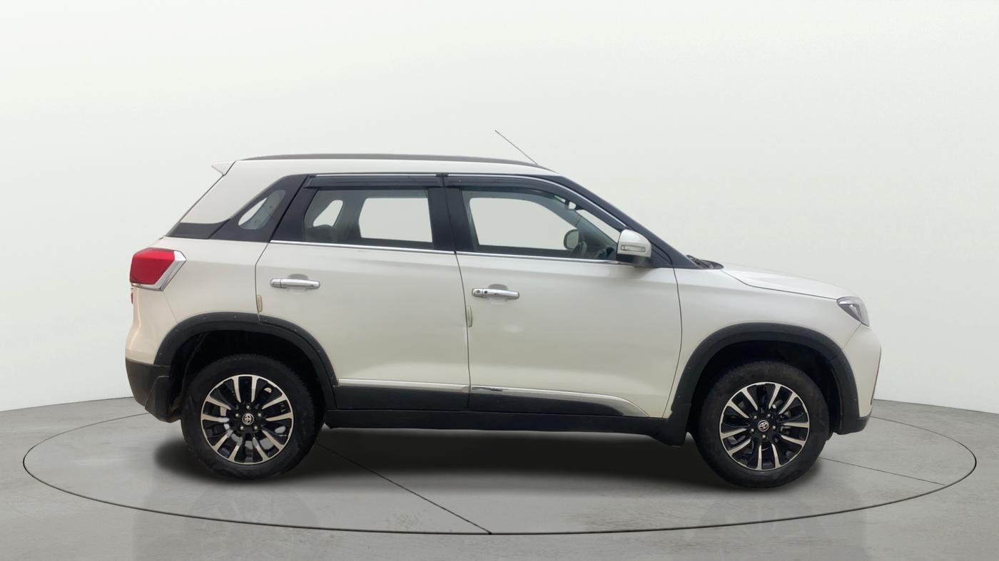 2022 Toyota URBAN CRUISER PREMIUM GRADE AT, Petrol, Automatic, 23,617 km, Right Side View