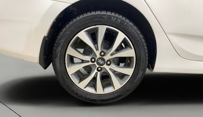 2016 Hyundai Verna 1.6 CRDI SX, Diesel, Manual, 1,44,453 km, Right Rear Wheel