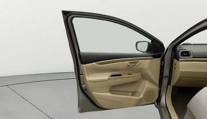 2018 Maruti Ciaz ALPHA 1.5 SHVS PETROL, Petrol, Manual, 75,166 km, LHS Front Door