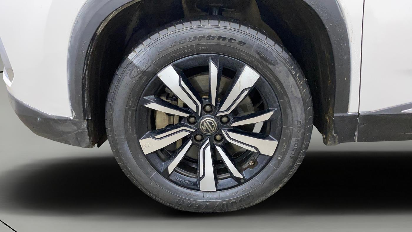 2020 MG HECTOR SHARP HYBRID 1.5 PETROL, Petrol, Manual, 70,953 km, Left Front Wheel