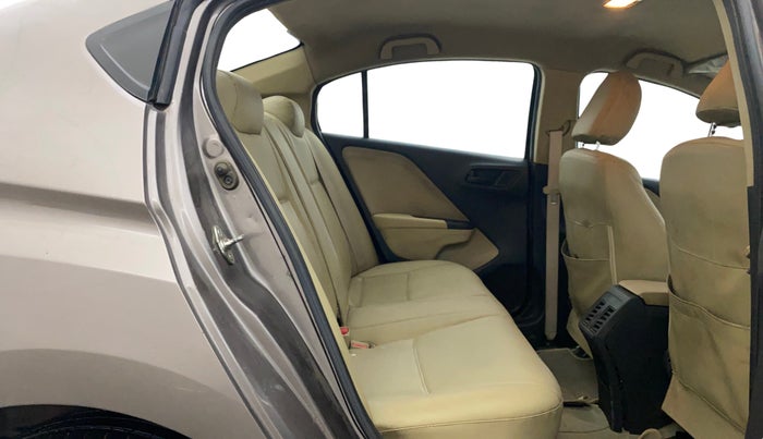 2014 Honda City 1.5L I-VTEC V MT, Petrol, Manual, 1,17,962 km, Right Side Rear Door Cabin