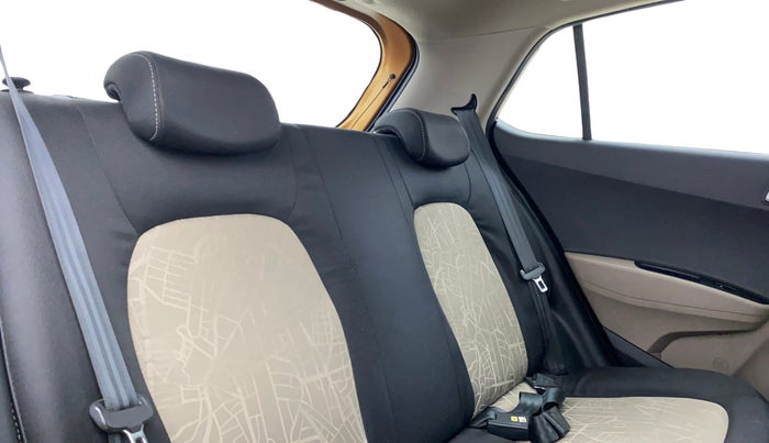 2016 Hyundai Grand i10 ASTA (O) AT 1.2 KAPPA VTVT, Petrol, Automatic, 24,673 km, Right Side Rear Door Cabin