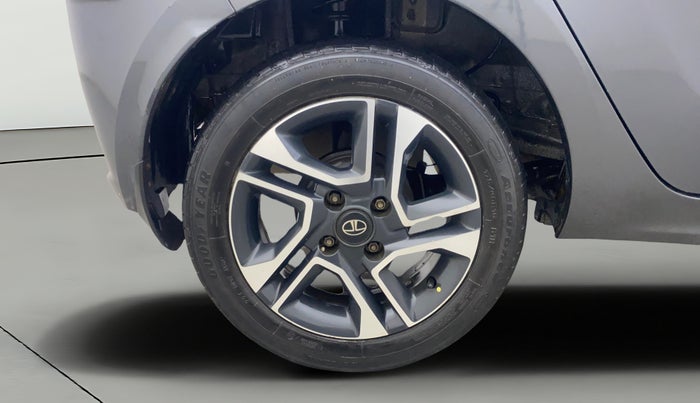 2020 Tata Tiago XZ PLUS PETROL, Petrol, Manual, 29,819 km, Right Rear Wheel