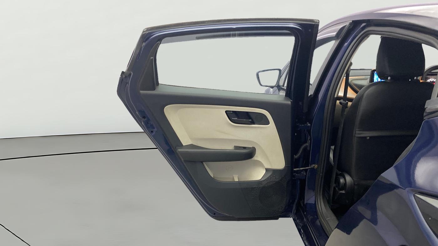 2022 Tata ALTROZ XT PETROL, Petrol, Manual, 89,709 km, LHS Rear Door