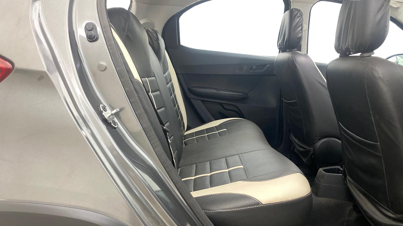 2022 Tata TIAGO NRG XT MT, Petrol, Manual, 3,954 km, Right Side Rear Door Cabin