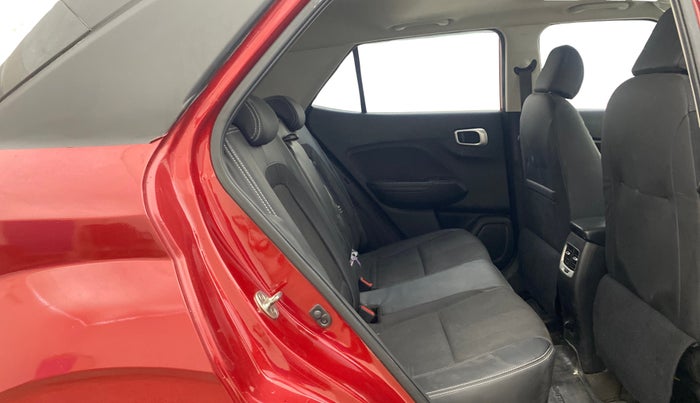 2020 Hyundai VENUE SX 1.0 (O) TURBO IMT, Petrol, Manual, 79,259 km, Right Side Rear Door Cabin