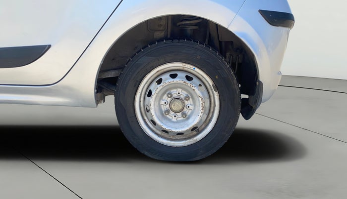 2016 Tata Tiago XM PETROL, Petrol, Manual, 55,611 km, Left Rear Wheel