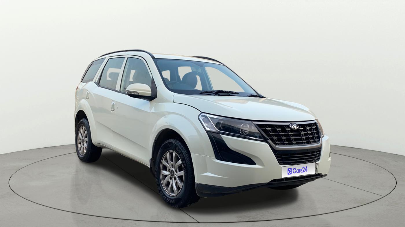 2019 Mahindra XUV500 W5, Diesel, Manual, 75,358 km, Right Front Diagonal