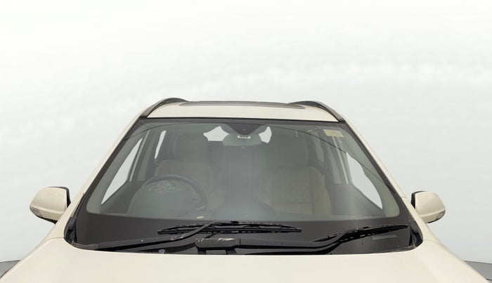 2019 Mahindra XUV500 W11 AT, Diesel, Automatic, 93,553 km, Front Windshield