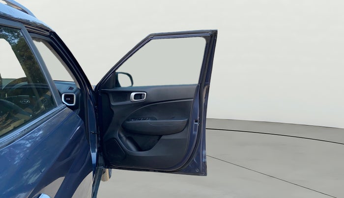 2020 Hyundai VENUE SX 1.0 TURBO, Petrol, Manual, 48,521 km, RHS Front Door