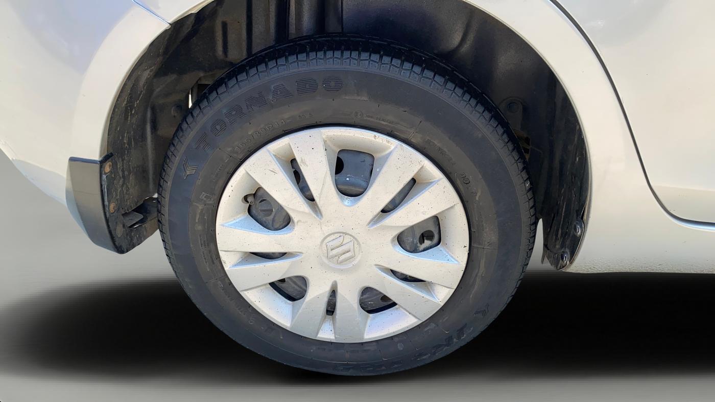 2013 Maruti Swift Dzire VXI, Petrol, Manual, 96,971 km, Right Rear Wheel