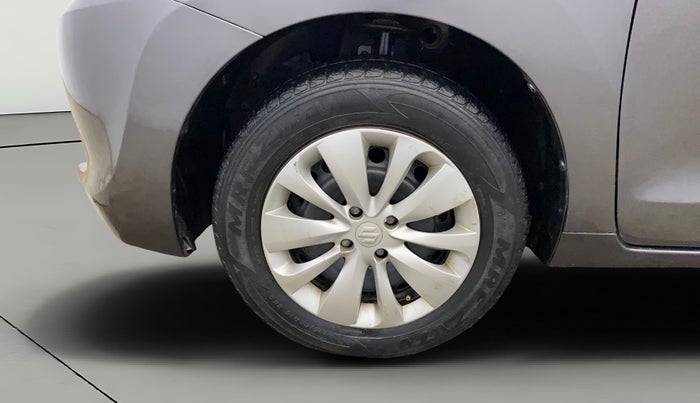 2016 Maruti Baleno DELTA PETROL 1.2, Petrol, Manual, 46,778 km, Left Front Wheel
