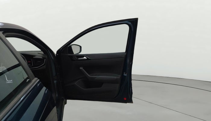 2024 Volkswagen VIRTUS GT Line 1.0 TSI MT, Petrol, Manual, 29,625 km, RHS Front Door