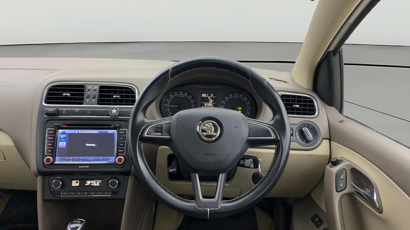 2014 Skoda Rapid 1.5 TDI CR ELEGANCE PLUS AT, Diesel, Automatic, 81,573 km, Steering Wheel Close Up