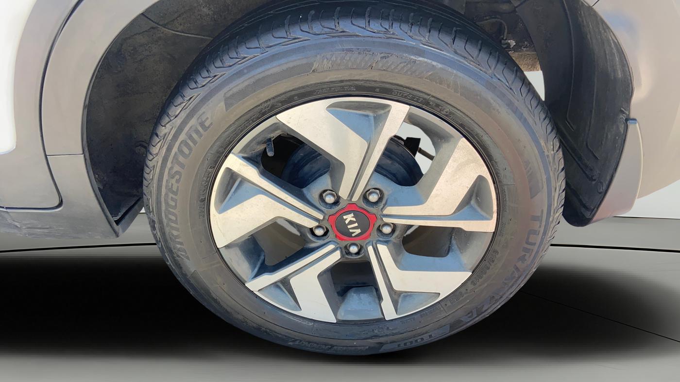 2020 KIA SONET GTX PLUS 1.0 DCT, Petrol, Automatic, 1,35,170 km, Left Rear Wheel