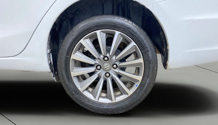 2018 Maruti Ciaz ALPHA  AT 1.5 SHVS PETROL, Petrol, Automatic, 44,267 km, Left Rear Wheel