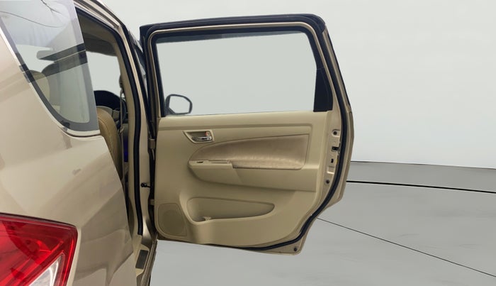 2015 Maruti Ertiga ZXI, Petrol, Manual, 65,078 km, RHS Rear Door