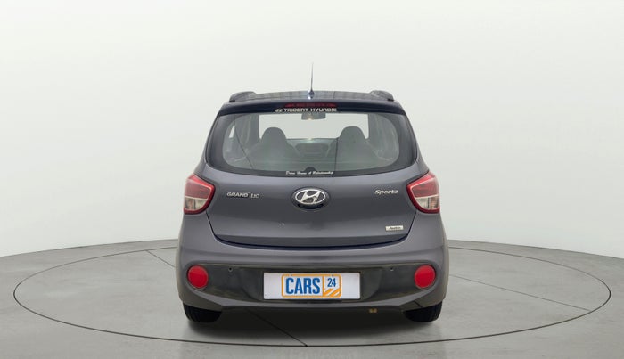 2017 Hyundai Grand i10 SPORTZ (O) AT 1.2 KAPPA VTVT, Petrol, Automatic, 77,325 km, Back/Rear