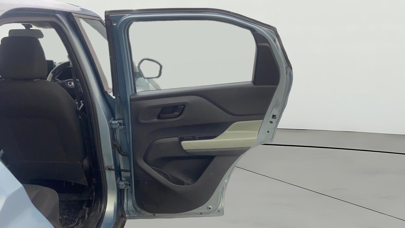 2021 Tata PUNCH ADVENTURE AMT, Petrol, Automatic, 73,695 km, RHS Rear Door